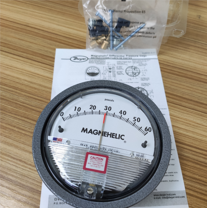 1/8 NPT Magnehelic Differential Pressure Gauge 200060pa 15 PSI