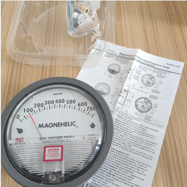 Dwyer Magnehelic Differential Pressure Gauge 750pa With Filter Monitoring