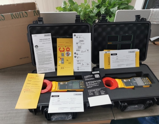 Fluke 1630-2 FC Ground Clamp Maximum Voltage to Earth Ground 1000 V Battery Type AA Alkaline IEC/EN LR6 x4