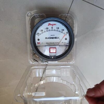 Dwyer Series-2000-Magnehelic 2300-60PA Differential Pressure Gauge with 4 Inch Dial, No Power Needed and IP67 Rating