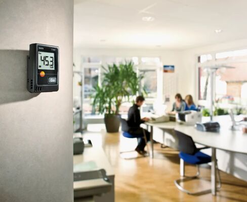 Testo 174h Temperature and humidity mini data logger Product no. 0572 6560