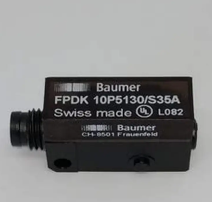 Baumer Photoelectric Retro-reflective Sensor with Pulsed Red LED 3.5 m Range and M8 4-pin Connector