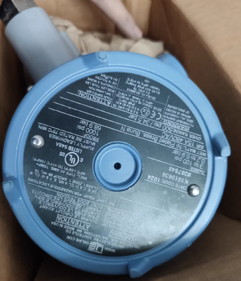 United Electric UE 120 Series J120-192 Location Explosion-Proof Pressure Switch Pressure Switch TEMPERATURE SWITCH in Stock
