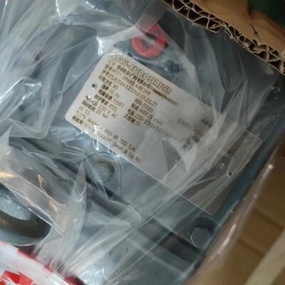 MOTORREDUCTOR SEW-EURODRIVE RF77DRN90L4BE2HR