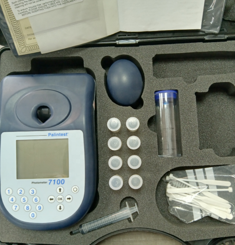 Palintest Water Analysis Photometer 7100 with 0-100 µS/cm Conductivity ...