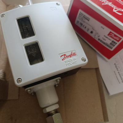 DANFOSS REFRIGERATION RT5A Pressure And Temperature Switch 017-504666