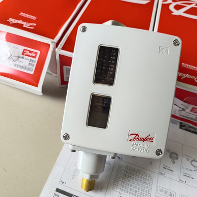 DANFOSS REFRIGERATION RT5A Pressure And Temperature Switch 017-504666