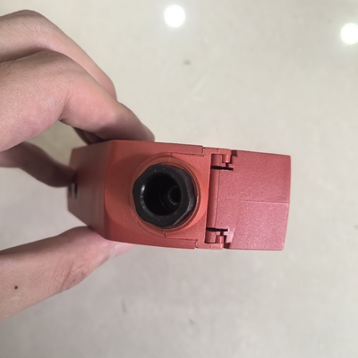 HT49C.UC/TS-TB Diffuse Sensor With Background Suppression Series 49c 10X10X5 Cm Single Package Size From LEUZE