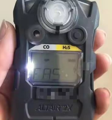 ATEX Certified Portable Gas Detector for H2S CO SO2 Cl2 NO2 with IP67 Protection and 1 Year Warranty