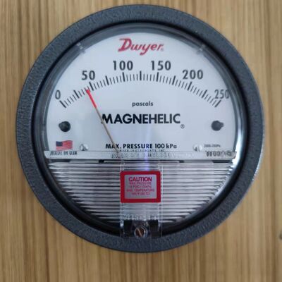 Dwyer Series-2000-Magnehelic Differential Pressure Gauge with No Power Needed, IP67 Rating and 1/8˝ Female NPT Connections