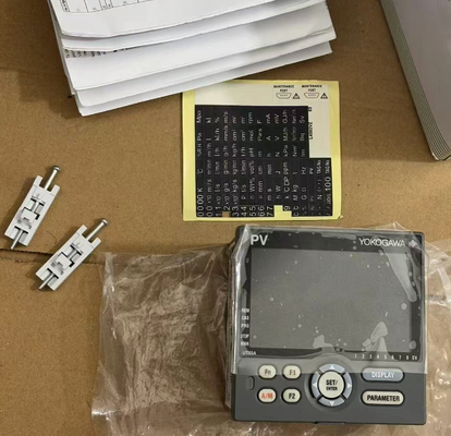 Brand new original Yokogawa UT55A-NNN-10-UN Japanese temperature controller temperature control switch