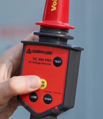 Non-Contact High Voltage Detector with VolTect Alert for Utility and Industrial Safety up to 122 kV