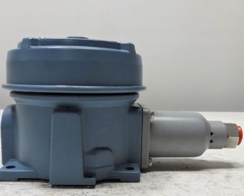 Adjustable Pressure Switch,United Electric (UE) J120-358 WITH  316L Stainless Steel Bellows
