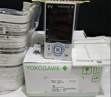 Yokogawa UT32A-010-10-00  Digital Indicating Controller