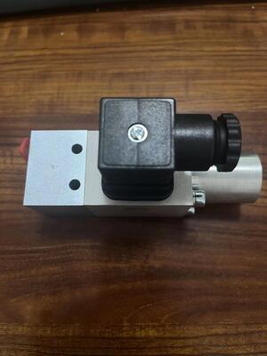 Barksdale 241-PL1-B-D-LH-PC-GE380   Pressure Switch - Mechanical pressure switch   0417-715