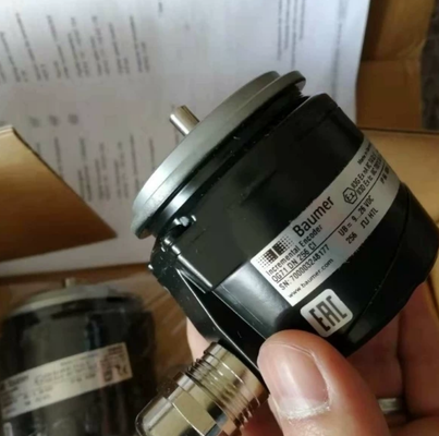 New Original BAUMER OG71 DN 256 CI Incremental Encoder with Optical Sensing IP66 Protection and 10000 rpm Operating Speed