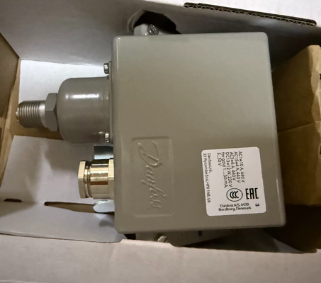 Original Danfoss KPS31 Pressure Switch with 6 bar Max Working Pressure Auto Reset Function and Female Pressure Connection